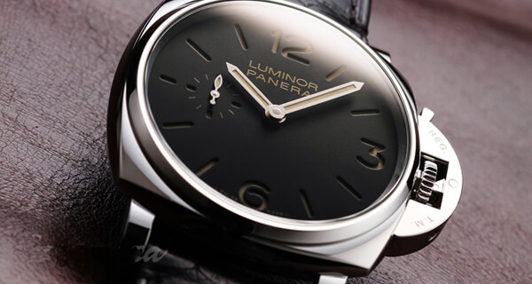 パネライスーパーコピー PANERAI ルミノール ドゥエ ３デイズ アッチャイオ PAM0676